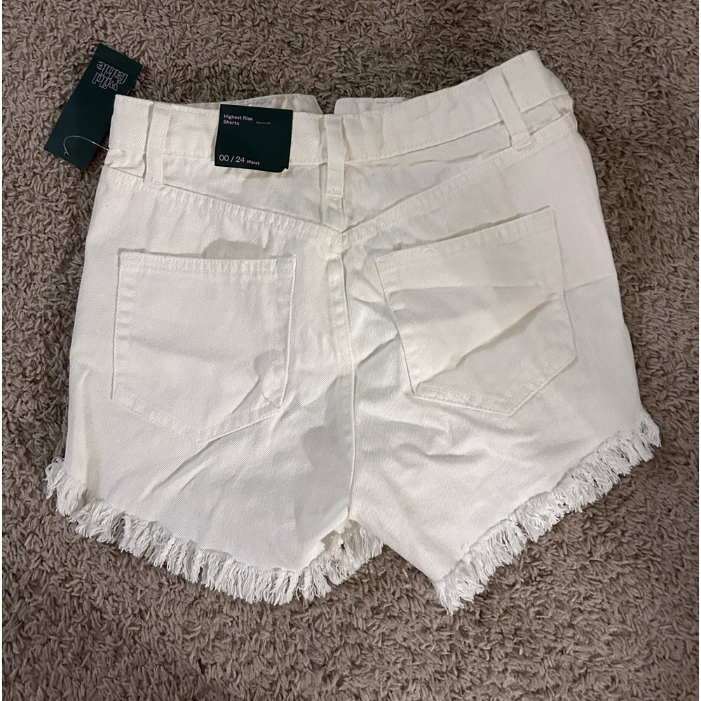 Wild fable white jean shorts! - Picture 3 of 4